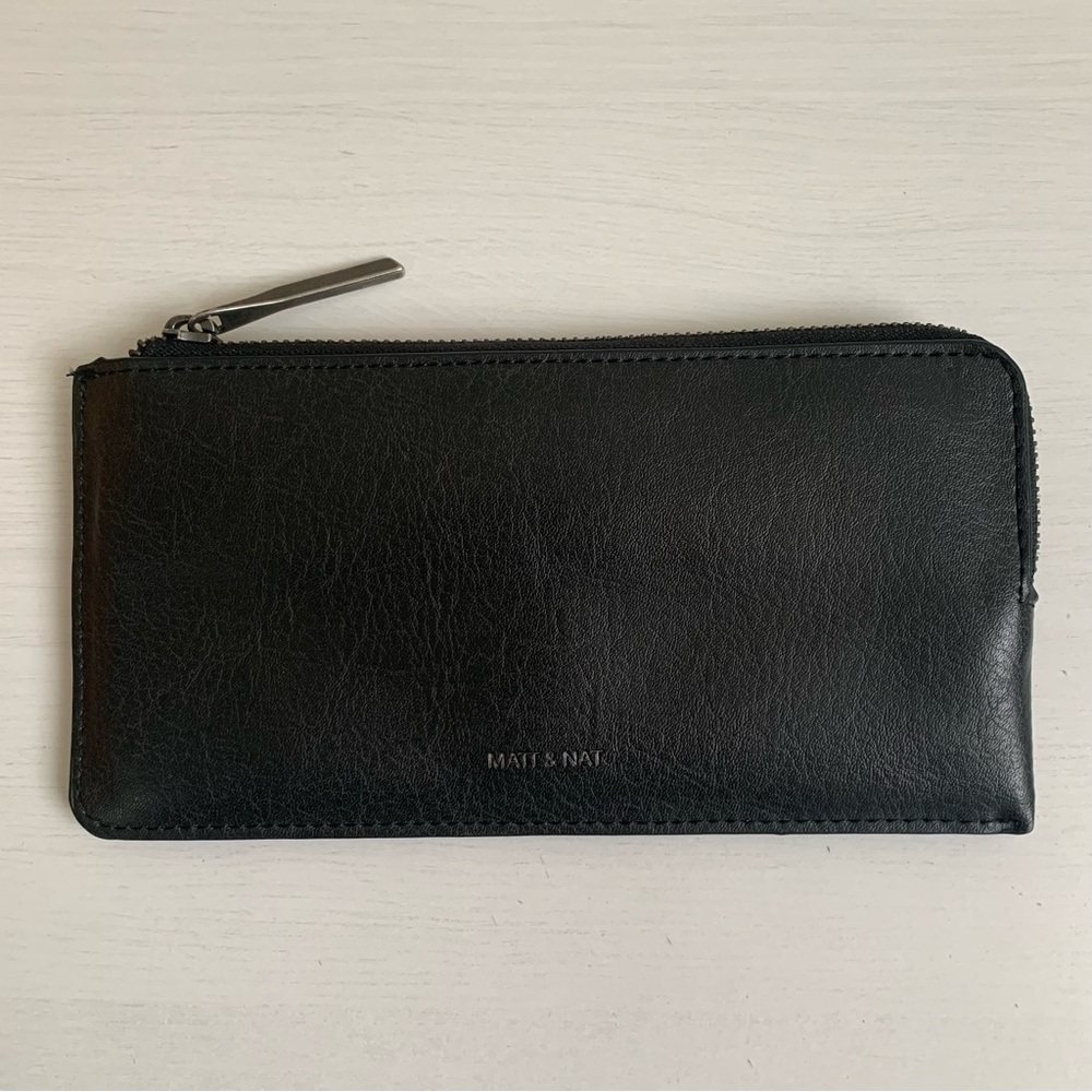 Matt & Nat Sega Vegan Black Zip Wallet
